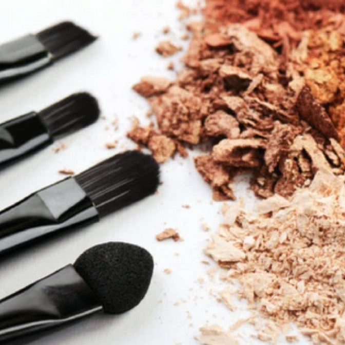 6 THINGS YOU SHOULD KNOW ABOUT MINERAL MAKEUP